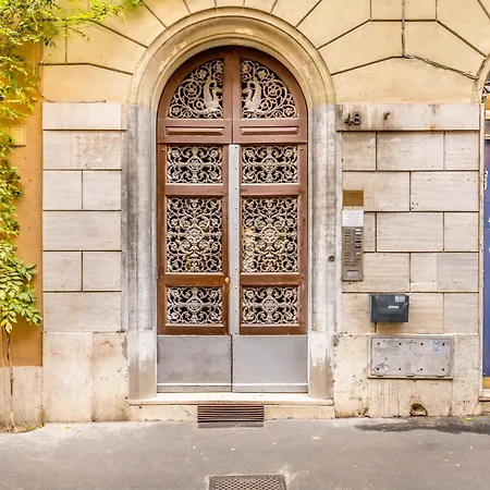 Il Palazzetto Di Via Della Frezza Appartamento